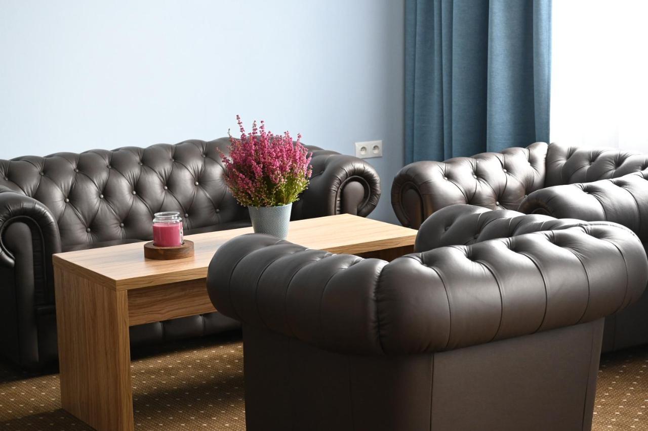 Aparthotel Legnica - Apartamenty Z Aneksem Kuchennym ภายนอก รูปภาพ