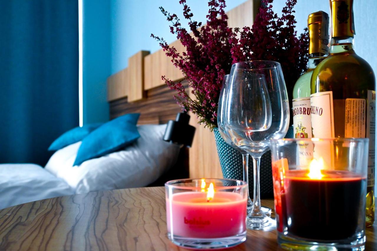 Aparthotel Legnica - Apartamenty Z Aneksem Kuchennym ภายนอก รูปภาพ